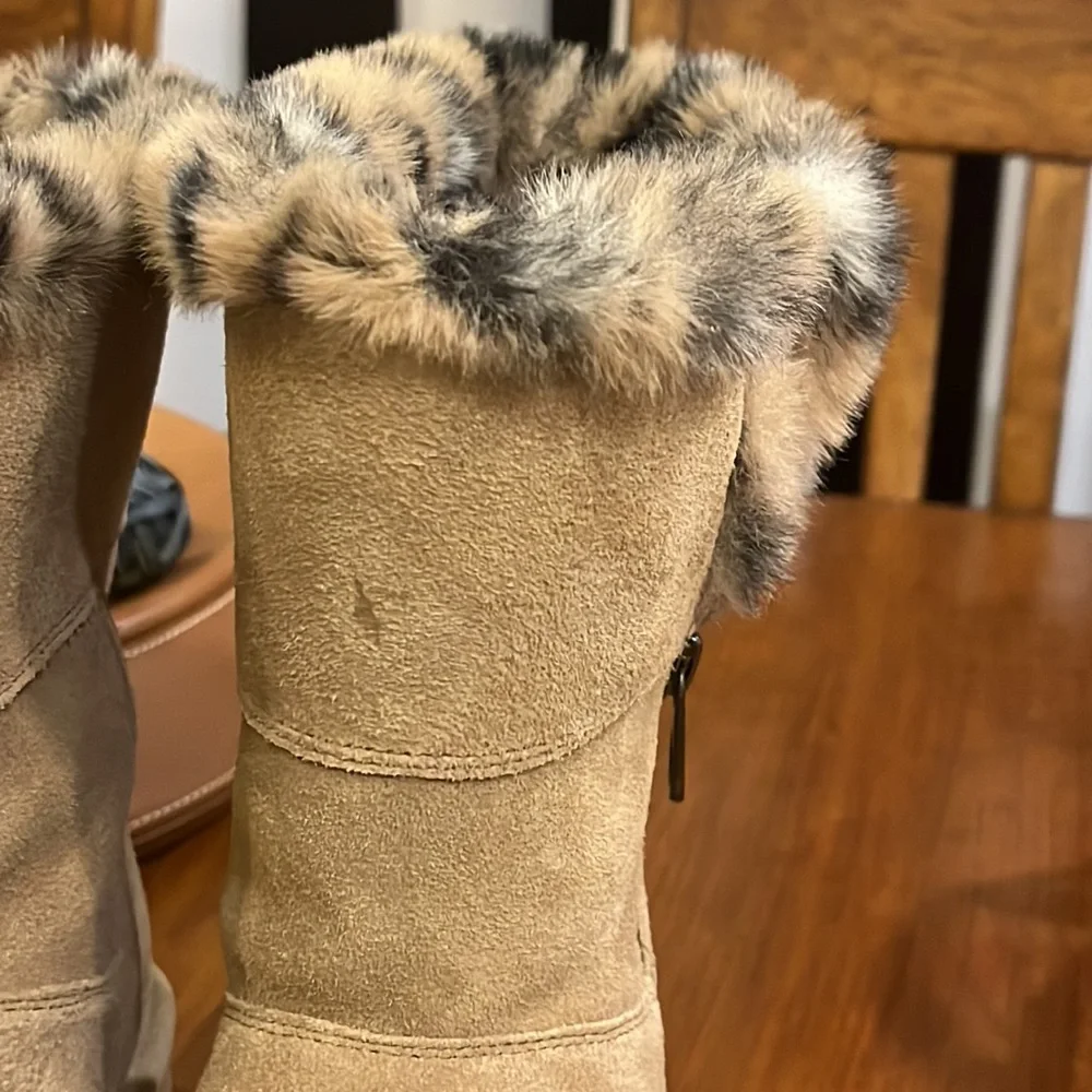 Koolaburra by Ugg Aribel Short Leopard Boots zip Women’s Size 10